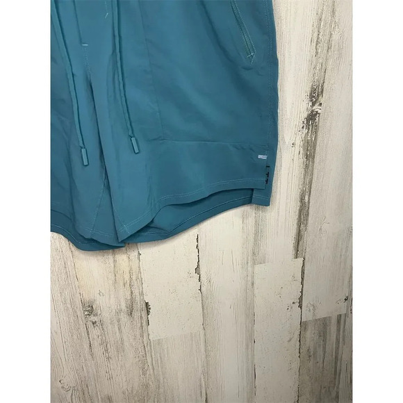 Lululemon Men's Blue green Linerless Shorts Size M Casual Summer Activewear - Picture 2 of 6